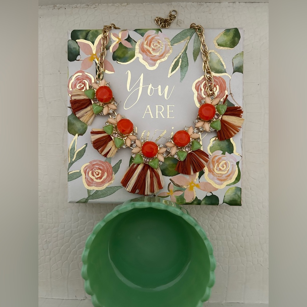 DONATED: LEE Statement Necklace - Picture 1 of 5